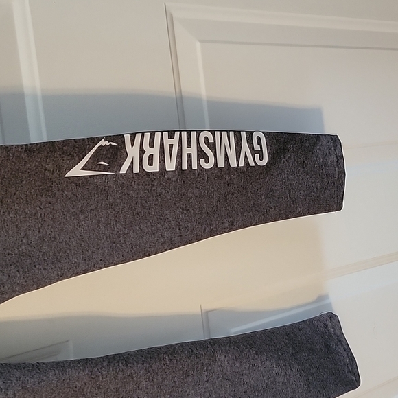 Gymshark Women's Leggings - Picture 2 of 6